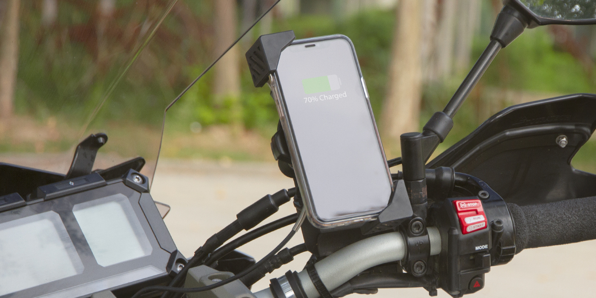 Porta smartphone universale con ricarica wireless - 15W - 85x131-187mm 91588_G_4.jpg